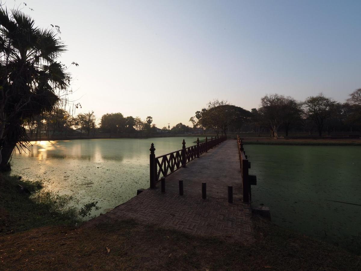 Baansuk Sukhothai Resort Zewnętrze zdjęcie